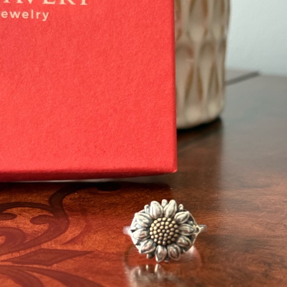 James Avery Wild Sunflower Ring - Picture 3 of 5